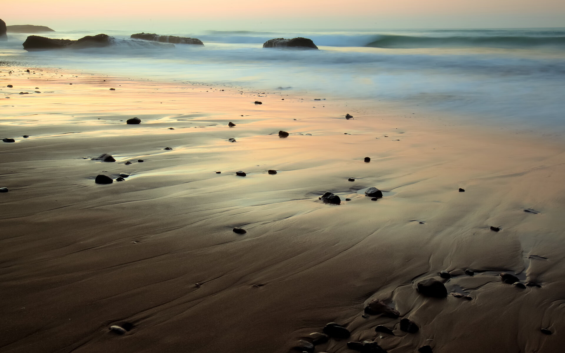 惊险或喜悦:比赛中的突发意外,惊险和刺激的意思一样吗