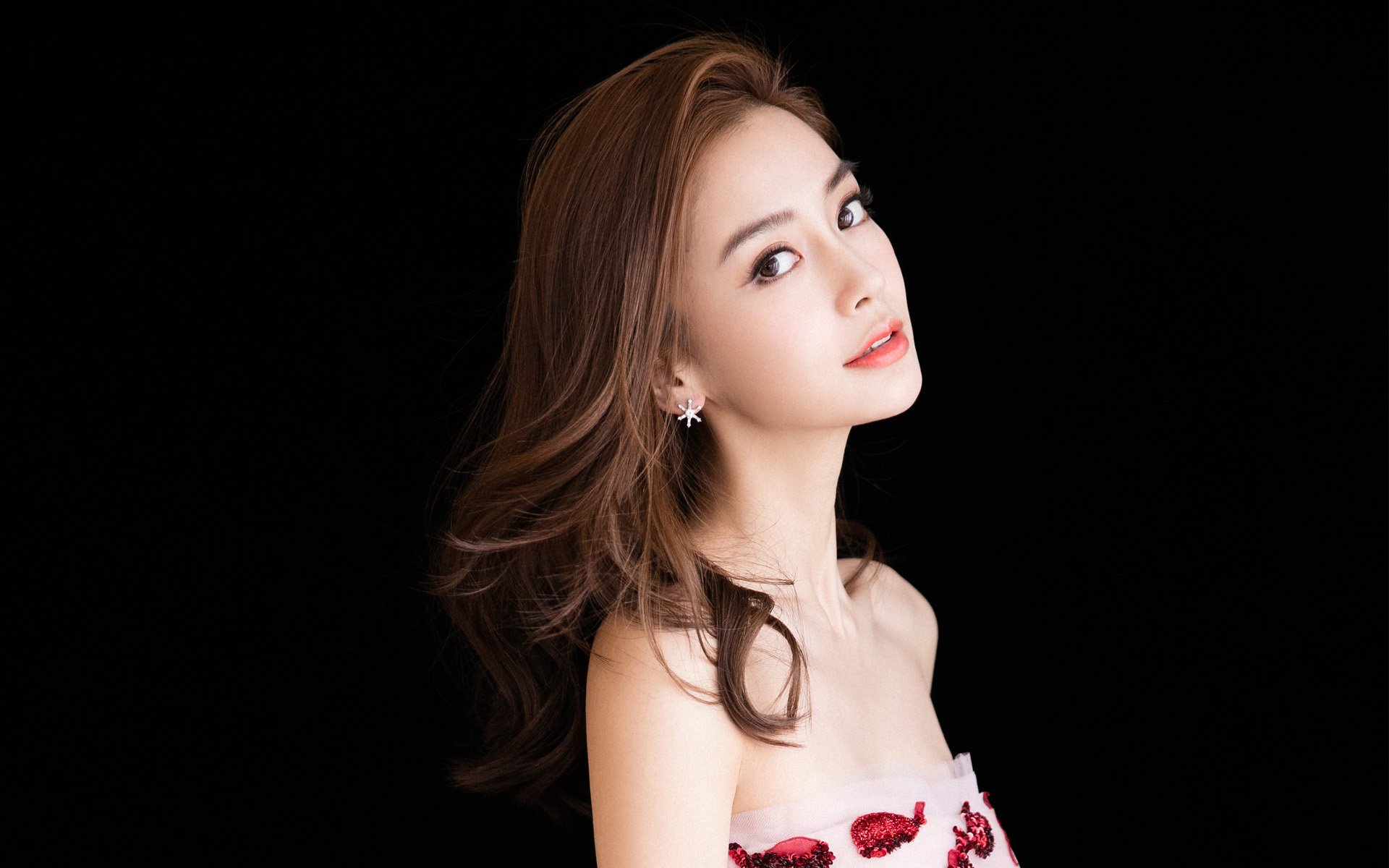 震撼高尔夫球场再现一杆进洞,高尔夫球场几洞