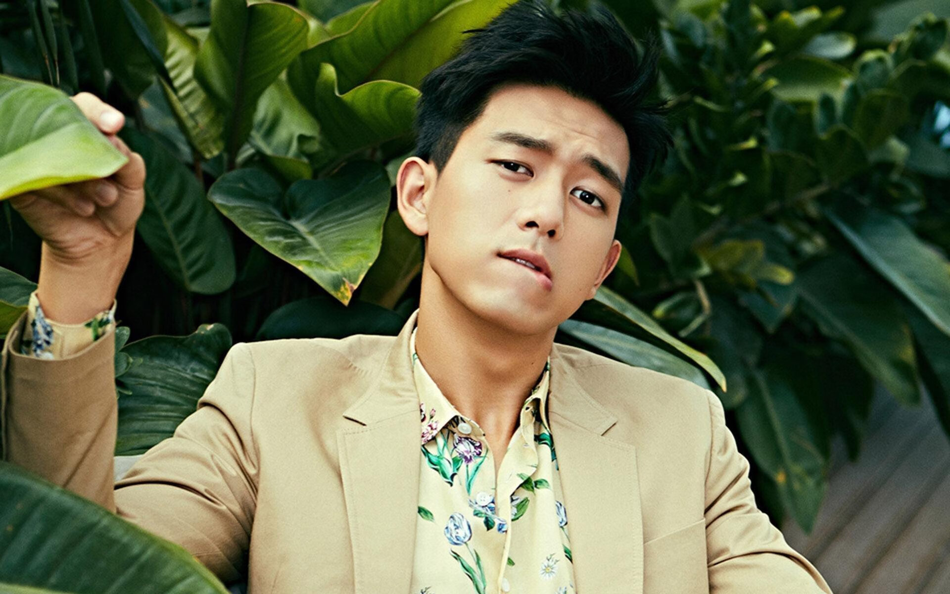 客战录像:豪门球队最新战术分析解读,豪门足球球队