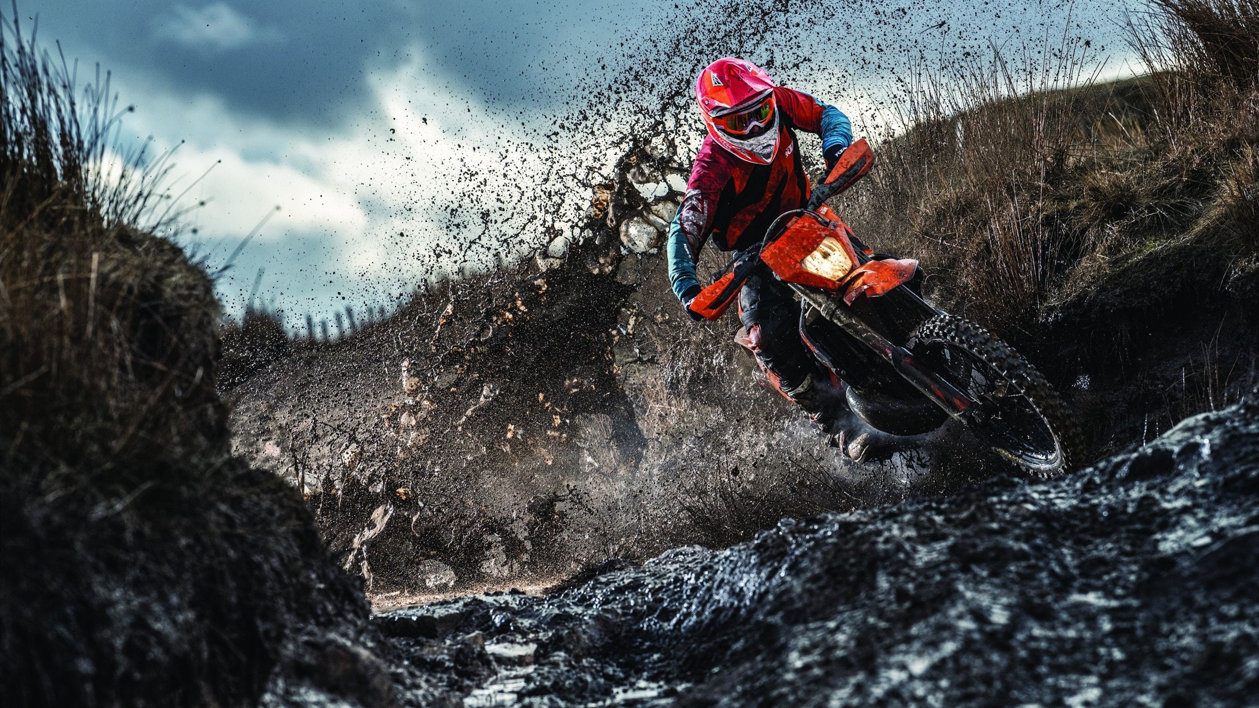 传奇“多面手”球员：他们在欧冠舞台上的多重角色