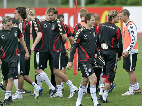 关于国脚在欧洲的表现：成功转型的案例分析的信息