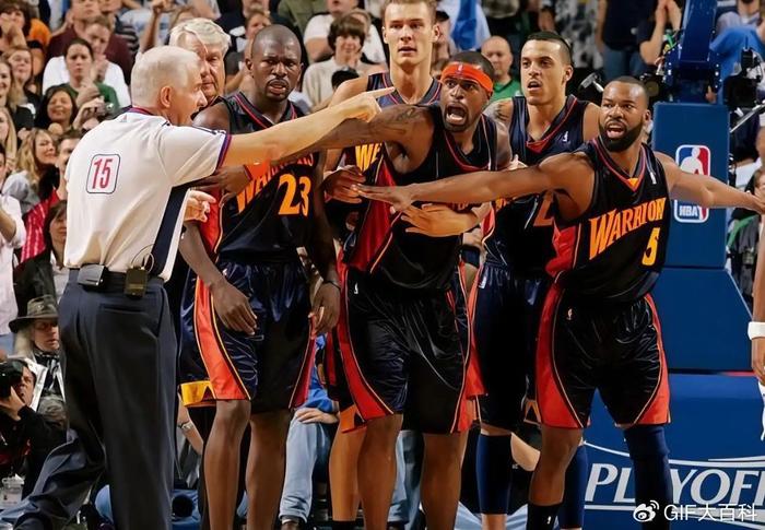 包含乐鱼体育:篮球场上伤病频发，球员健康引关注的词条