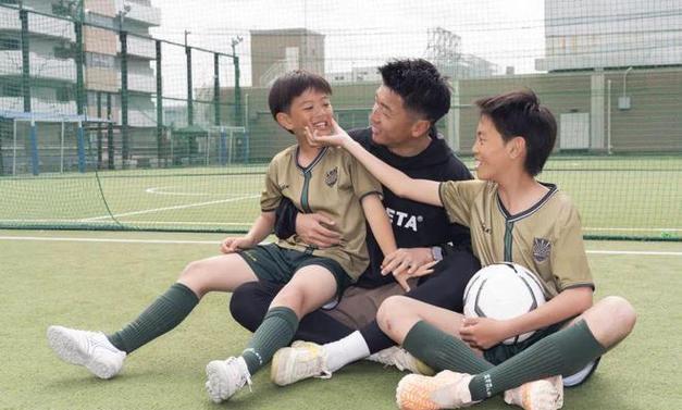 乐鱼官网-关于探访：青少年足球训练营，培养未来的明星球员的信息