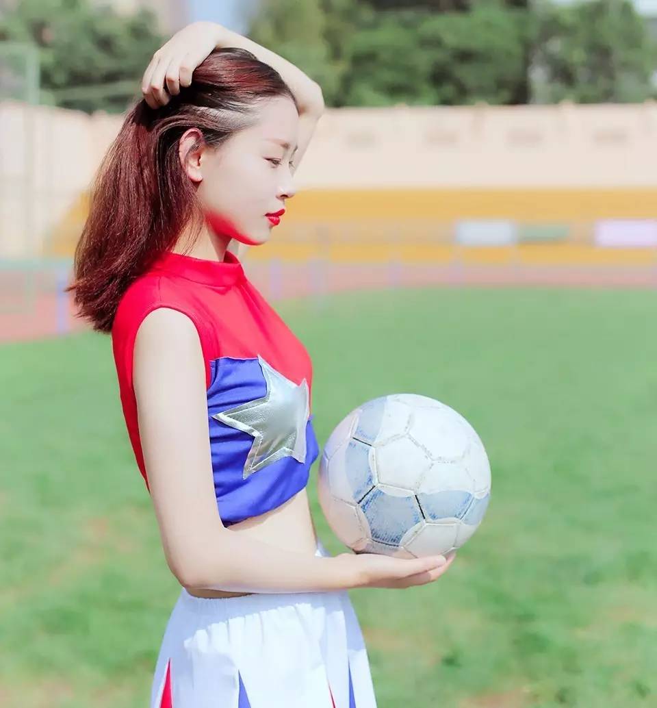 足球与女性：提升女性参与度的成功案例解析的简单介绍